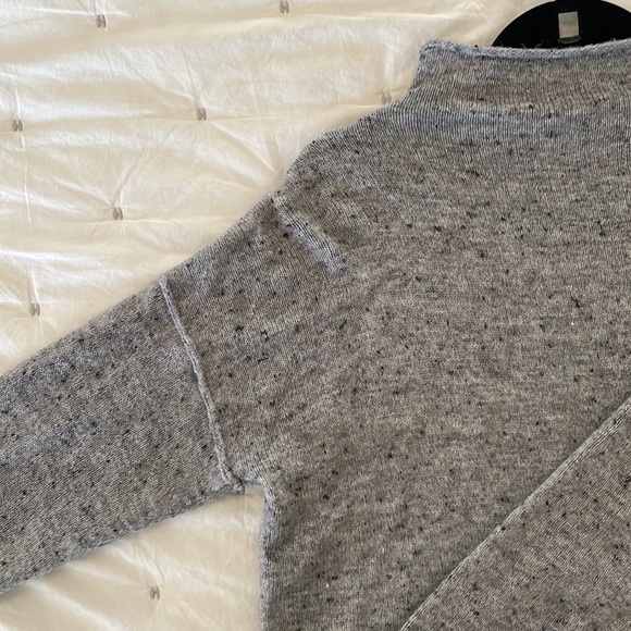 Gray madewell mock neck turtleneck - Picture 4 of 6